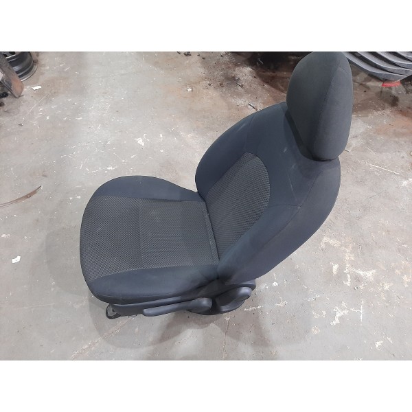 Banco Dianteiro Esquerdo Nissan Versa 2014
