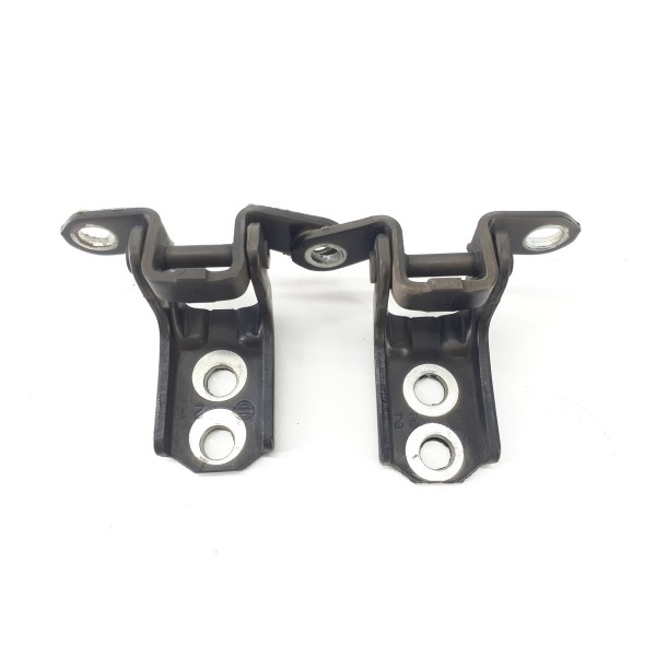 Par De Dobradiça Porta Dianteira Esquerda Nissan Versa 2014