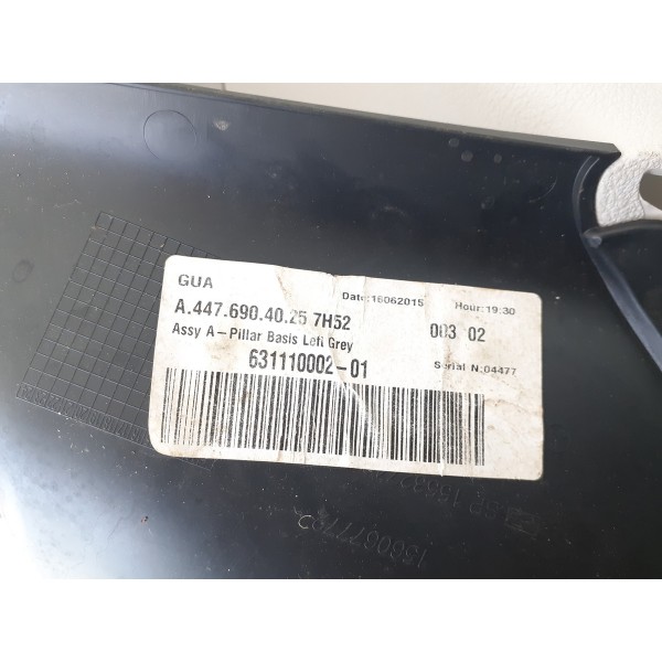 Moldura Coluna Parabrisa Esquerdo Mercedes Vito